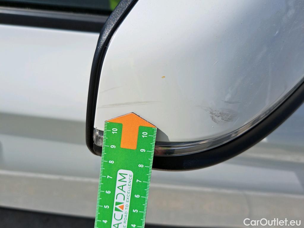  Bmw  X1 BMW  / 2015 / 5P / todoterreno sDrive18d #6