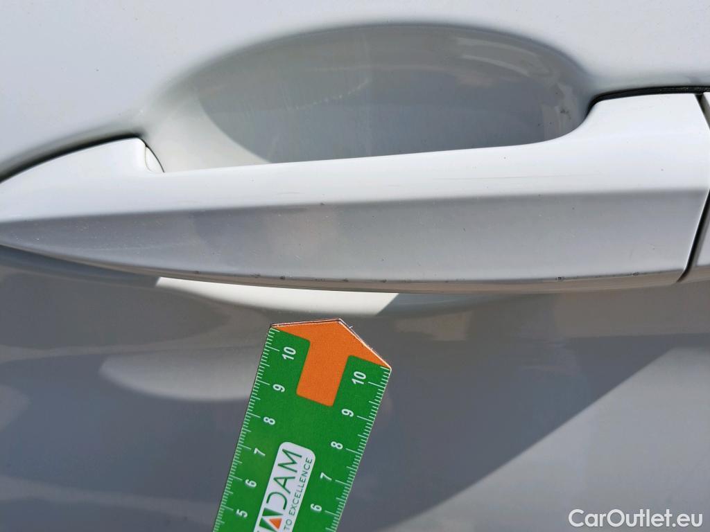  Bmw  X1 BMW  / 2015 / 5P / todoterreno sDrive18d #17