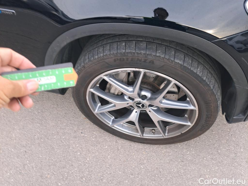 Mercedes  G-Klasee Clase GLC GLC 300 e 4Matic (253.953)AMG 2.0 AMG Line 320CV AT9 E6d #5
