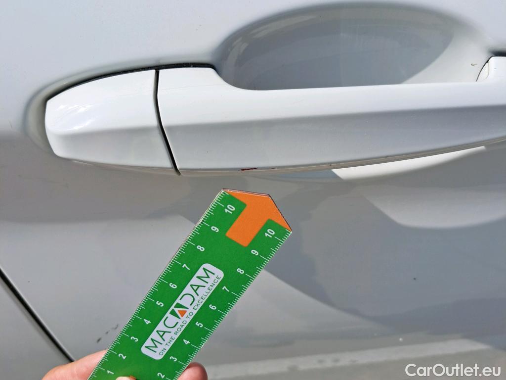  Bmw  X1 BMW  / 2015 / 5P / todoterreno sDrive18d #26