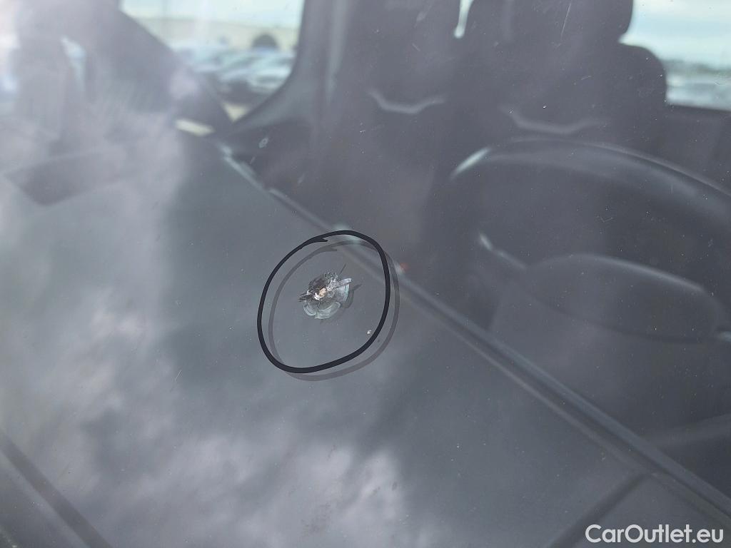  Land Rover  Discovery IVECO Daily / 2019 / 2P / chasis cabina 35C 18H A8 3750 #2