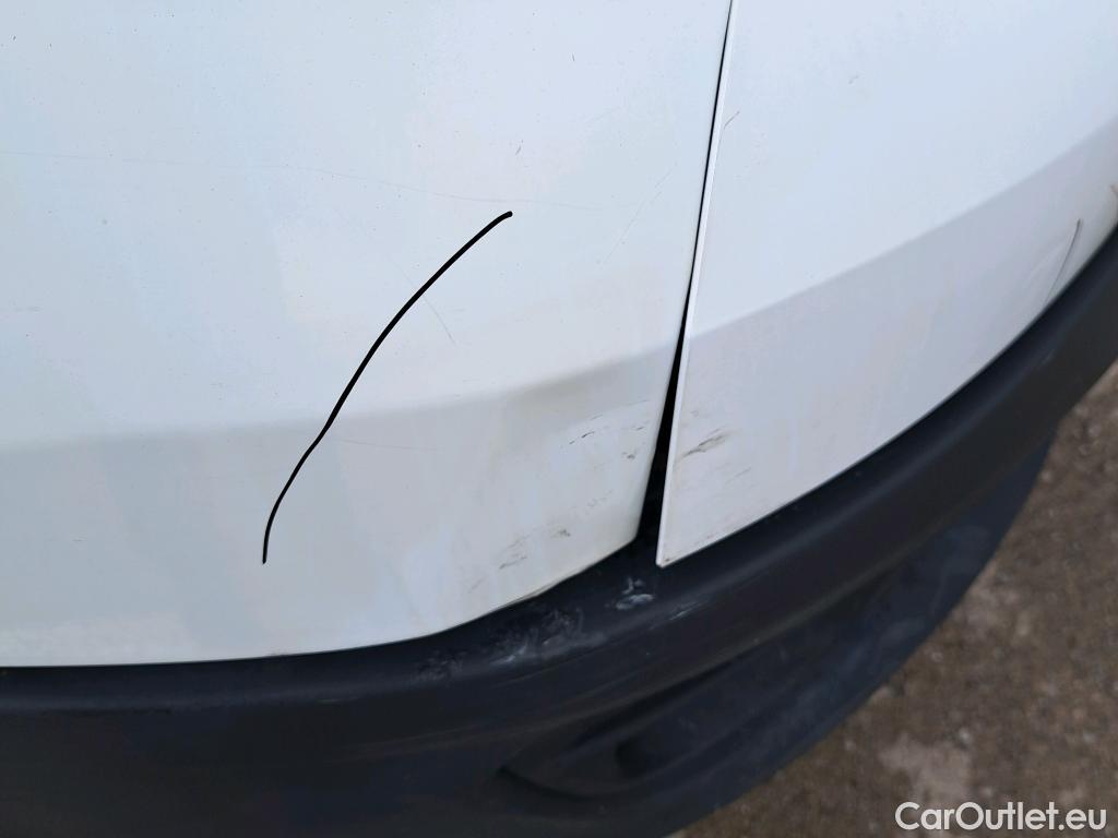  Land Rover  Discovery IVECO Daily / 2019 / 2P / chasis cabina 35C 18H A8 3750 #10