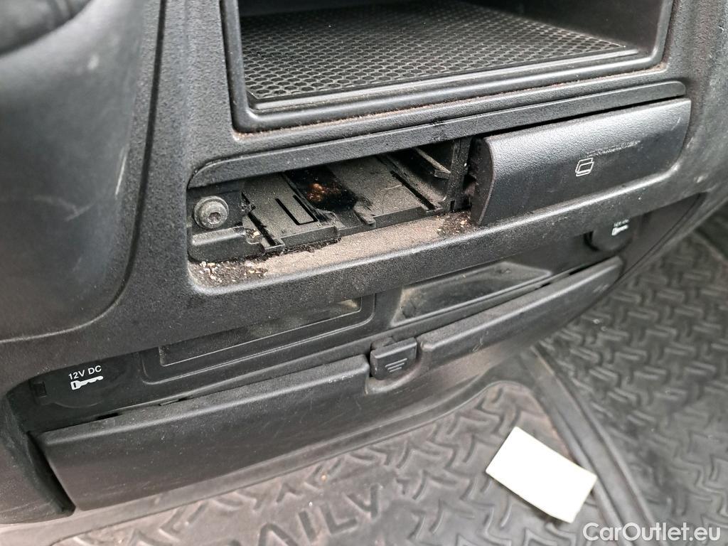  Land Rover  Discovery IVECO Daily / 2019 / 2P / chasis cabina 35C 18H A8 3750 #21