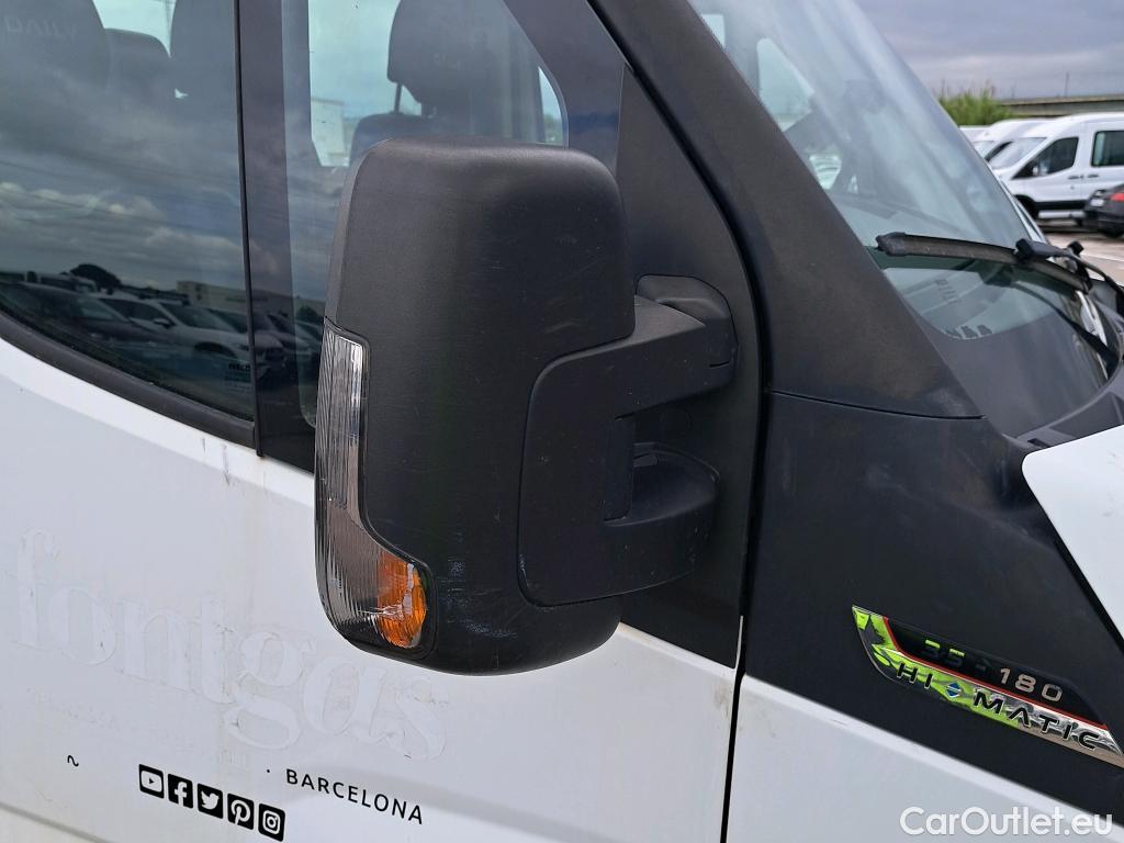  Land Rover  Discovery IVECO Daily / 2019 / 2P / chasis cabina 35C 18H A8 3750 #34