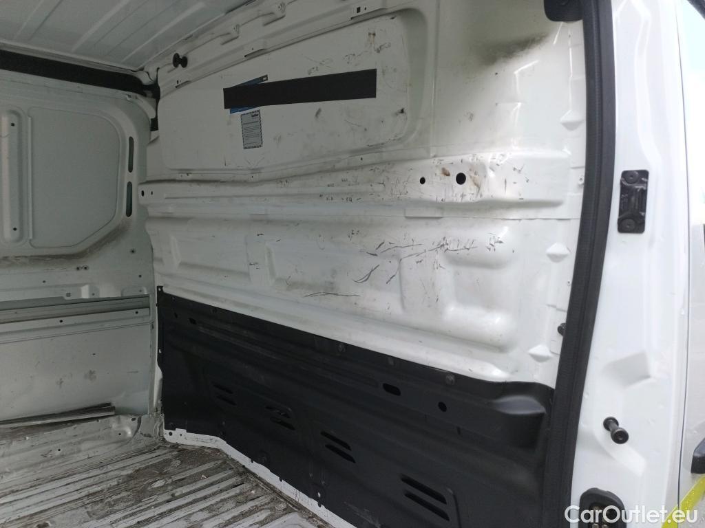  Land Rover  Discovery RENAULT Trafic / 2021 / 4P / furgón Furgón L1H1 Blue dCi 96 Kw (130 CV) #25