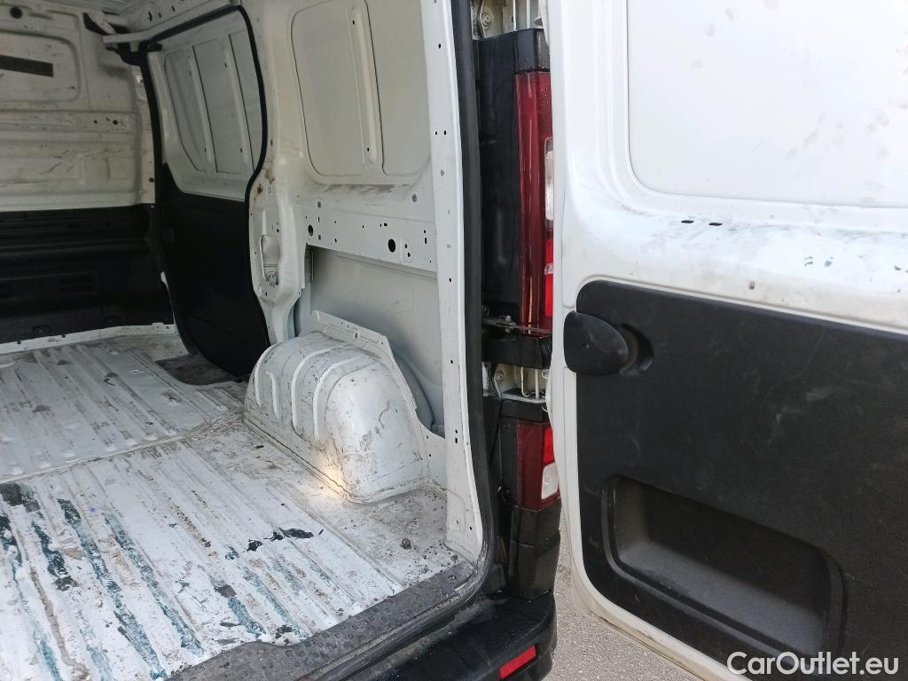  Land Rover  Discovery RENAULT Trafic / 2021 / 4P / furgón Furgón L1H1 Blue dCi 96 Kw (130 CV) #20