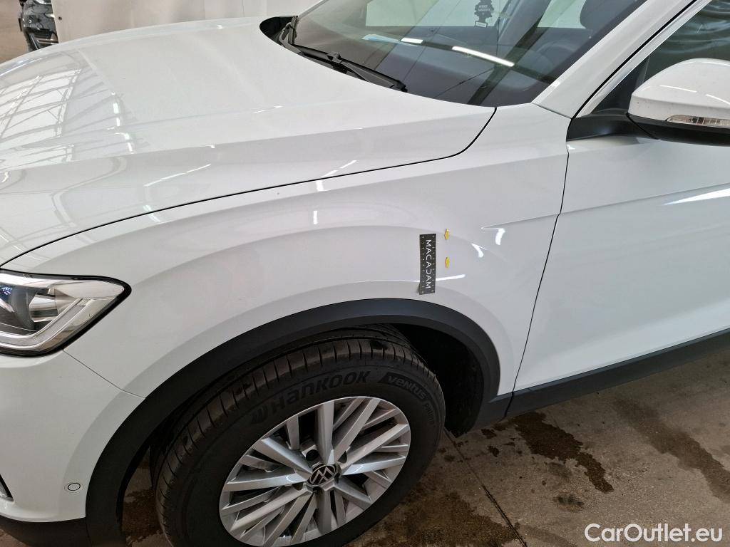  Volkswagen  T-ROC VOLKSWAGEN  / 2021 / 5P / SUV 1.5 TSI 150 EVO LIFE PLUS DSG7 #1