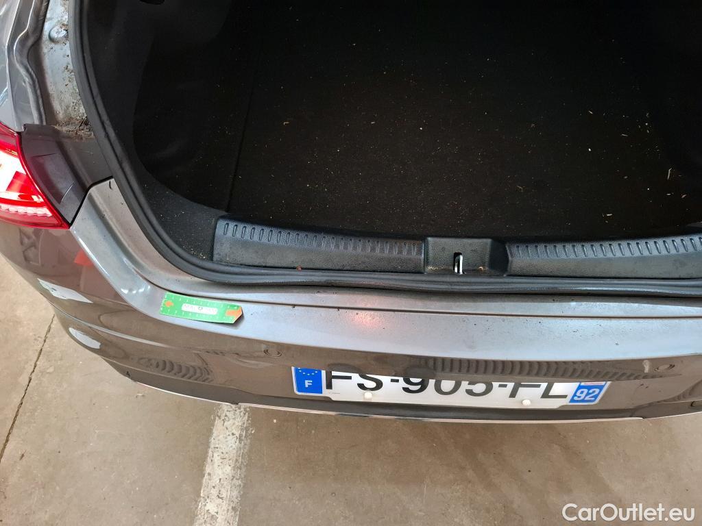  Mercedes  CLA-Klasse MERCEDES-BENZ CLA Coupe / 2019 / 4P / Coupé CLA 200 d Business Line BA8 #33