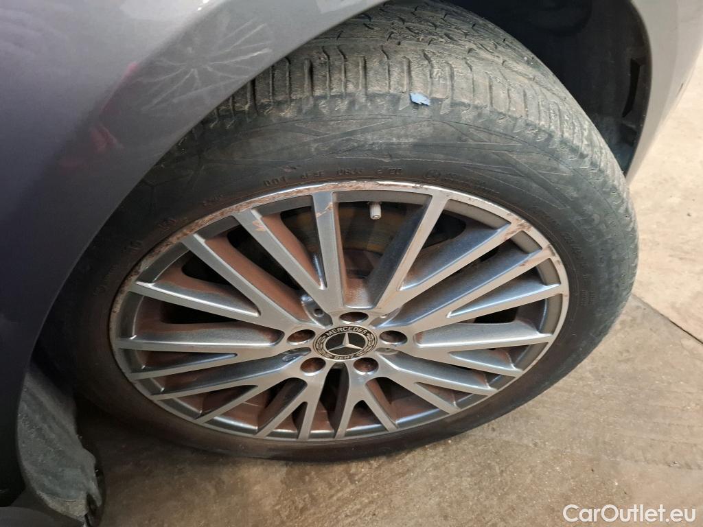 Mercedes  CLA-Klasse MERCEDES-BENZ CLA Coupe / 2019 / 4P / Coupé CLA 200 d Business Line BA8 #1