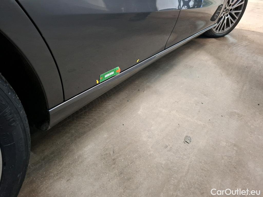  Mercedes  CLA-Klasse MERCEDES-BENZ CLA Coupe / 2019 / 4P / Coupé CLA 200 d Business Line BA8 #13