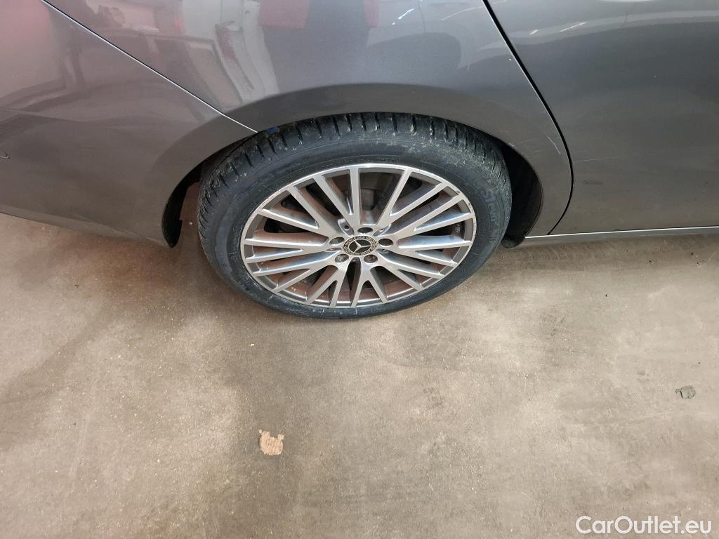  Mercedes  CLA-Klasse MERCEDES-BENZ CLA Coupe / 2019 / 4P / Coupé CLA 200 d Business Line BA8 #15