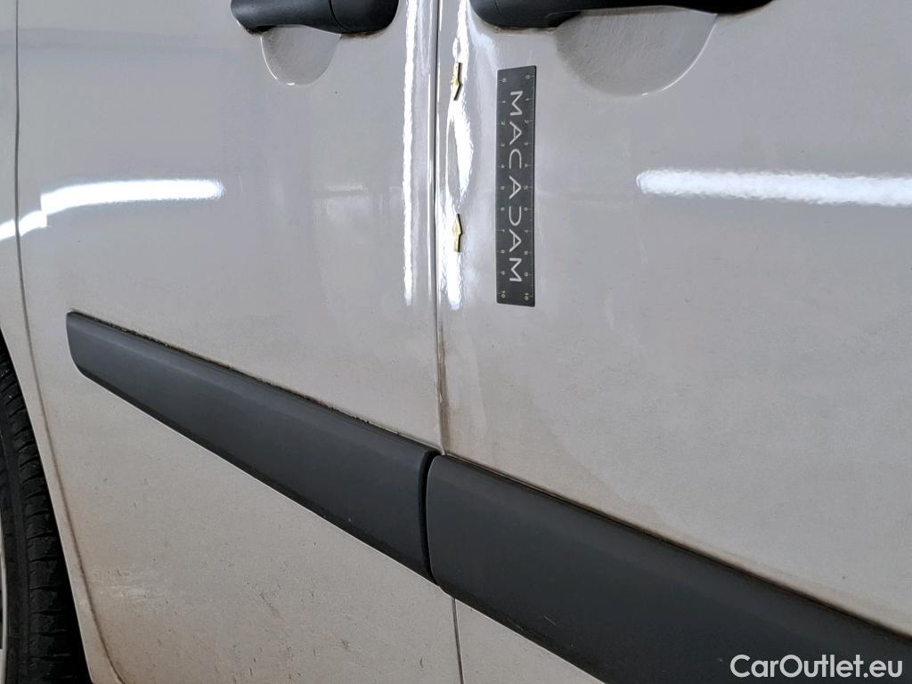  Renault  Kangoo  II Express Extra (Série Spéciale) 1.5 dCi 95CV BVM6 E6dT #20