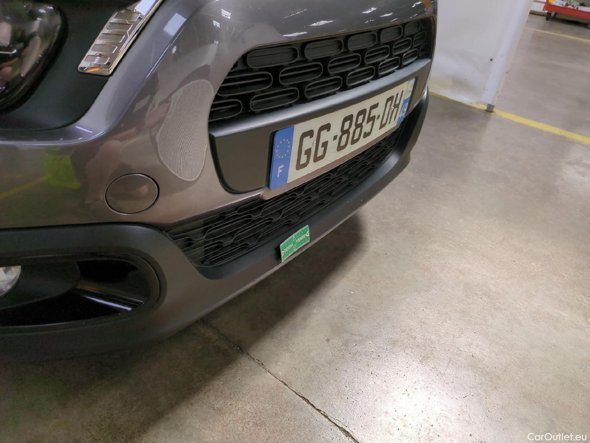  Citroen  C3  Feel Pack 1.2 PureTech 80CV BVM5 E6d #14