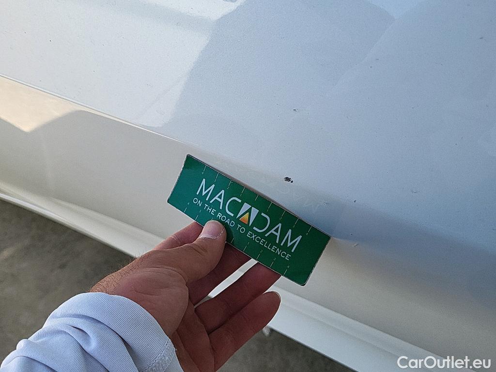  Tesla  Model 3 TESLA  / 2023 / 4P / sedán RWD (AC) #18