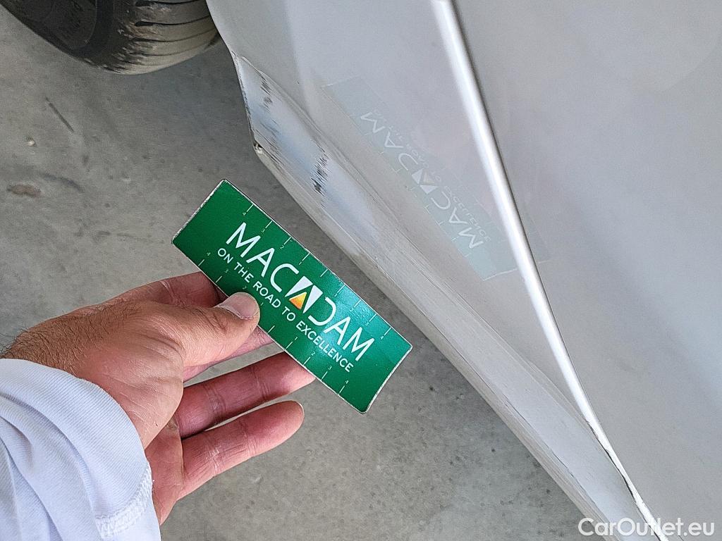  Tesla  Model 3 TESLA  / 2023 / 4P / sedán RWD (AC) #2