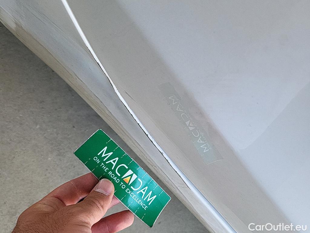  Tesla  Model 3 TESLA  / 2023 / 4P / sedán RWD (AC) #6