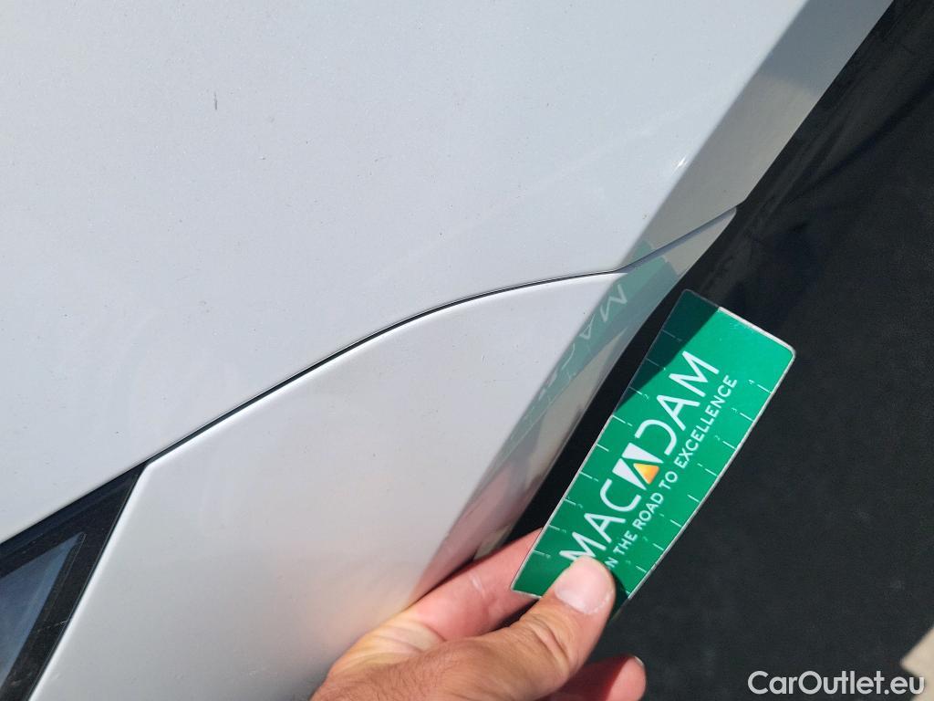  Tesla  Model 3 TESLA  / 2023 / 4P / sedán RWD (AC) #14