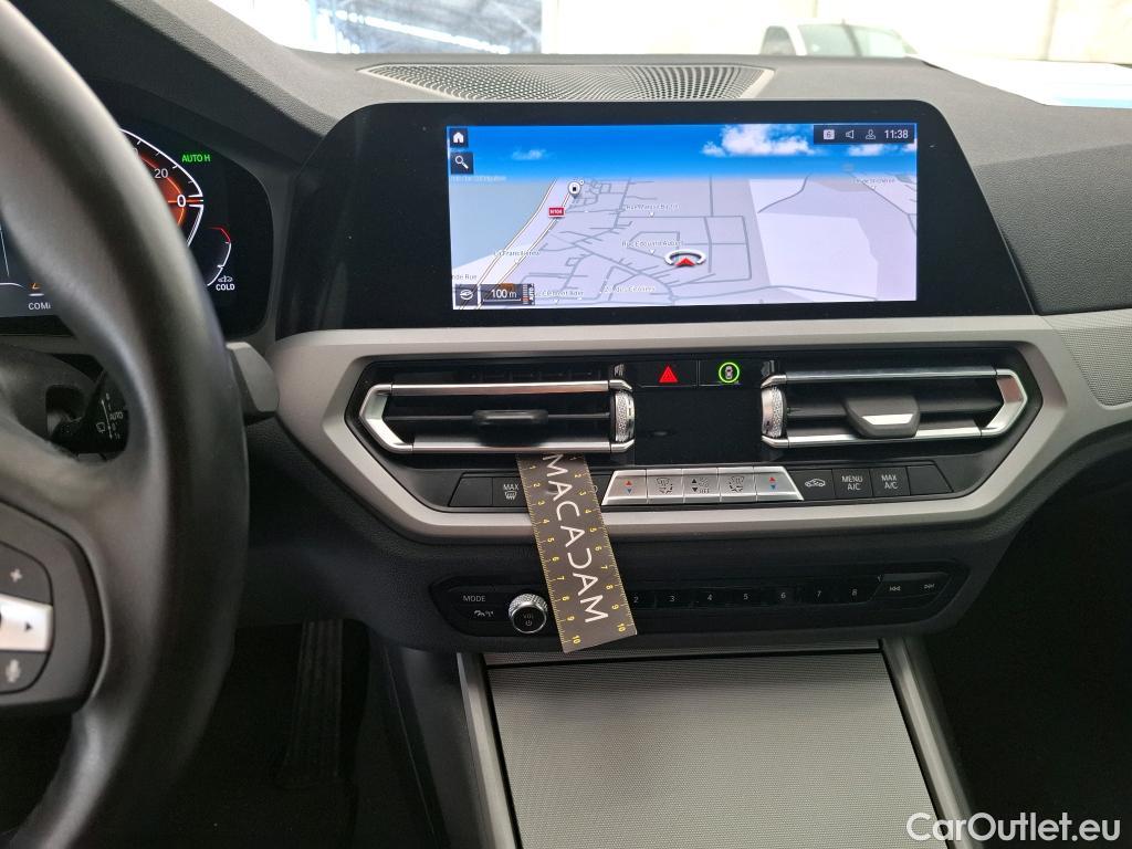  Bmw  Serie 3 BMW Série 3 Berline / 2018 / 4P / Berline 316d 122ch Business Design BVA8 #1