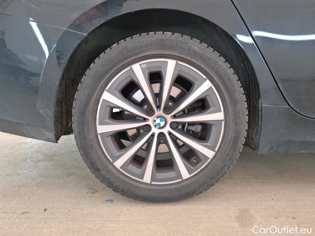  Bmw  Serie 3 BMW Série 3 Berline / 2018 / 4P / Berline 316d 122ch Business Design BVA8 #14