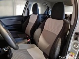  Toyota  Yaris TOYOTA  / 2017 / 5P / BERLINA 1.5 HYBRID BUSINESS #11