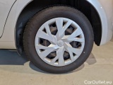 Toyota  Yaris TOYOTA  / 2017 / 5P / BERLINA 1.5 HYBRID BUSINESS #19