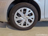  Toyota  Yaris TOYOTA  / 2017 / 5P / BERLINA 1.5 HYBRID BUSINESS #20