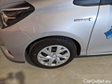  Toyota  Yaris TOYOTA  / 2017 / 5P / BERLINA 1.5 HYBRID BUSINESS #68