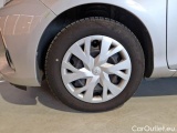  Toyota  Yaris TOYOTA  / 2017 / 5P / BERLINA 1.5 HYBRID BUSINESS #78