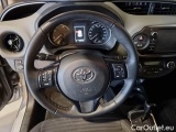  Toyota  Yaris TOYOTA  / 2017 / 5P / BERLINA 1.5 HYBRID BUSINESS #82
