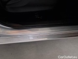  Toyota  Yaris TOYOTA  / 2017 / 5P / BERLINA 1.5 HYBRID BUSINESS #97
