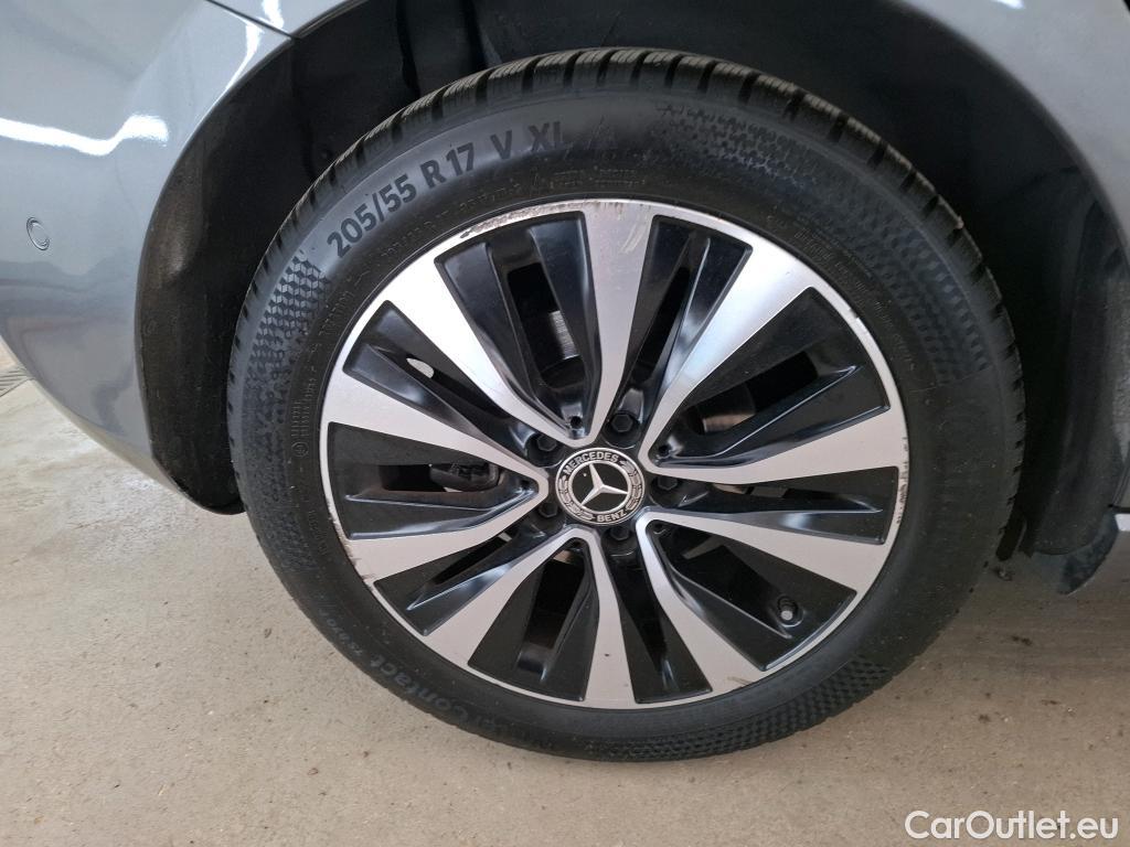  Mercedes  A-Klasse MERCEDES-BENZ Classe A Compact / 2018 / 5P / Berline A 200 d Business Line 8G-DCT #36