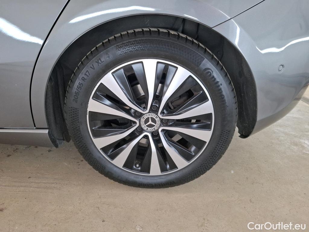  Mercedes  A-Klasse MERCEDES-BENZ Classe A Compact / 2018 / 5P / Berline A 200 d Business Line 8G-DCT #48