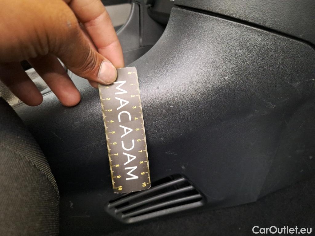  Citroen  C3  Société Feel Nav 1.2 PureTech 80CV BVM5 E6 #64