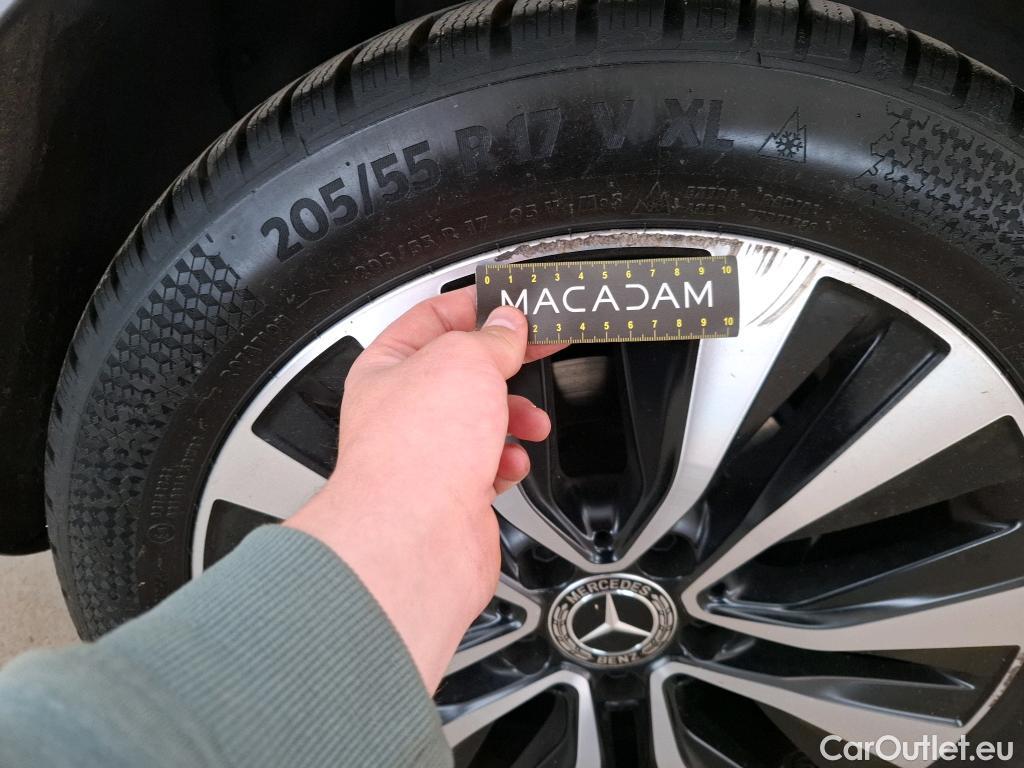  Mercedes  A-Klasse MERCEDES-BENZ Classe A Compact / 2018 / 5P / Berline A 200 d Business Line 8G-DCT #37