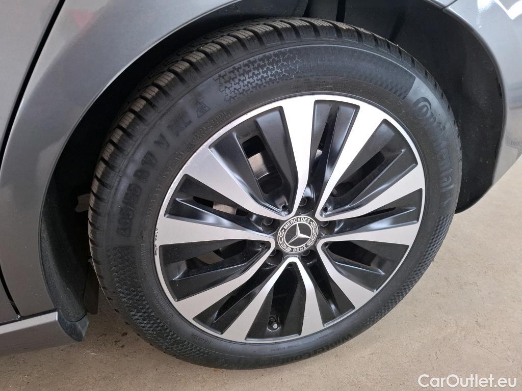  Mercedes  A-Klasse MERCEDES-BENZ Classe A Compact / 2018 / 5P / Berline A 200 d Business Line 8G-DCT #32