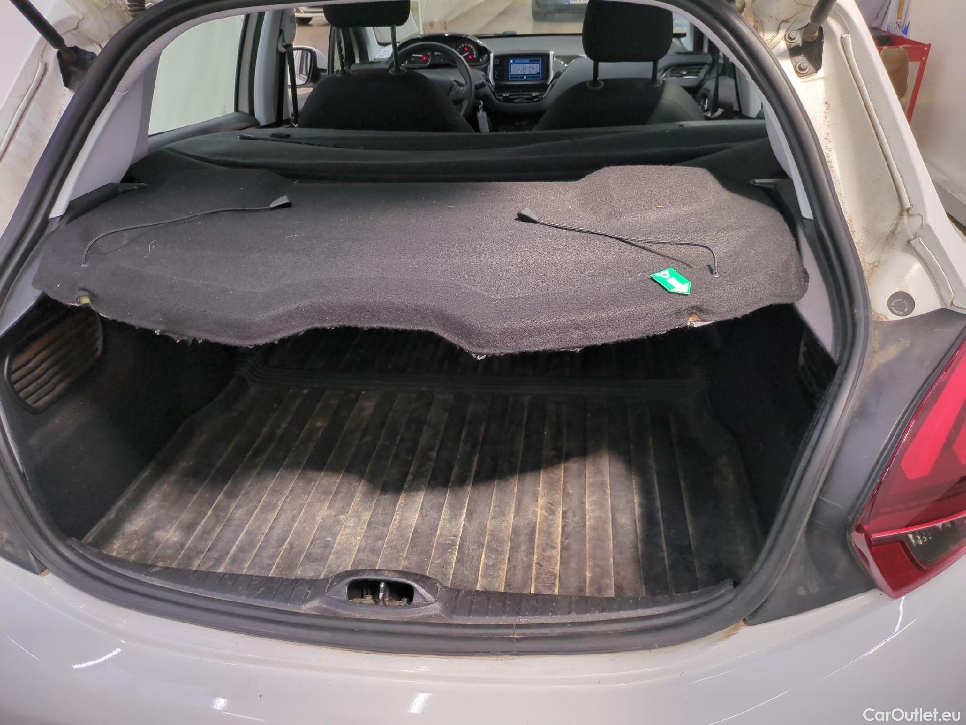  Peugeot  208  Affaire Premium Pack 1.2 80CV BVM5 E6dT #5