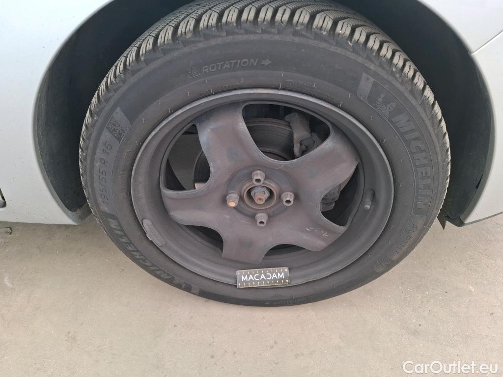  Renault  Clio  IV Business 1.5 dCi 90CV BVM5 E6 #59