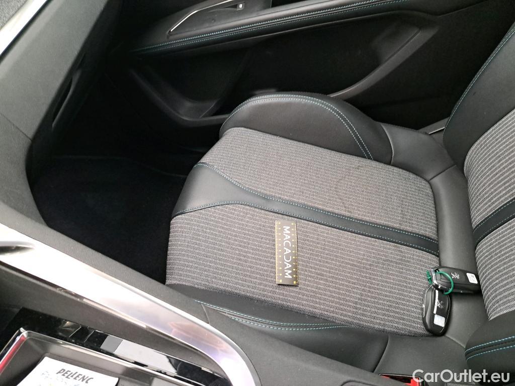  Peugeot  5008  Allure Pack 1.5 HDi 130CV BVA8 7 Sieges E6d #11