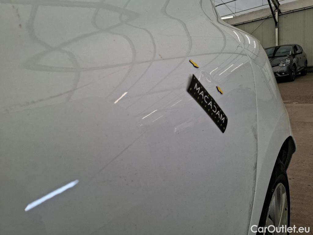  Renault  Clio  IV Air MediaNav 1.5 dCi 75CV BVM5 E6 #18