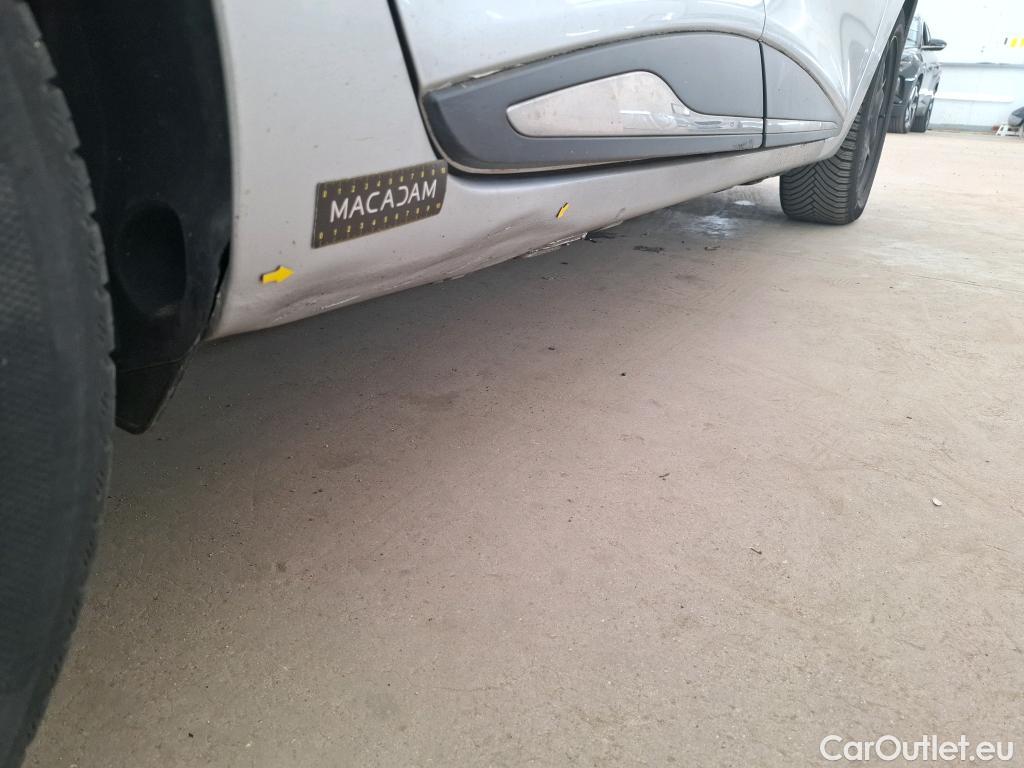  Renault  Clio  IV Business 1.5 dCi 90CV BVM5 E6 #14