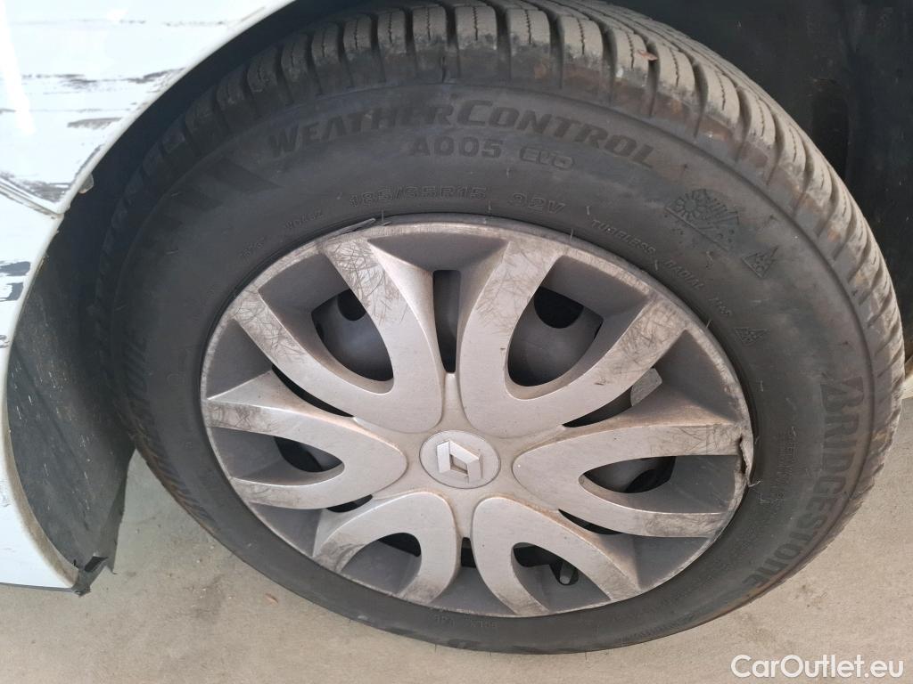  Renault  Clio  IV Air MediaNav 1.5 dCi 75CV BVM5 E6 #35