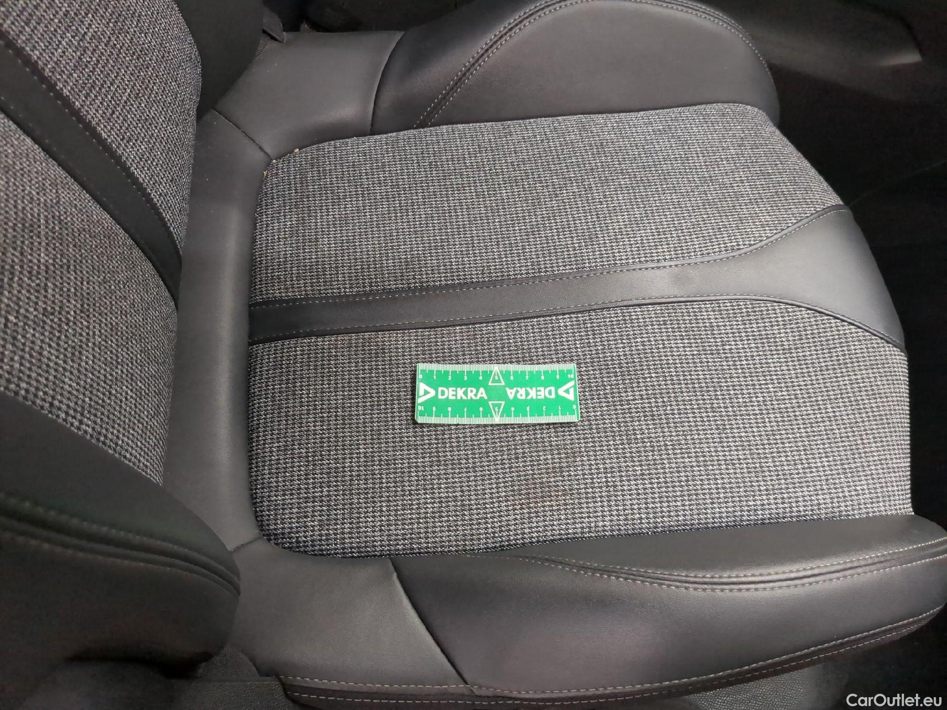  Peugeot  5008  Allure Business 1.5 HDi 130CV BVA8 E6dT #43