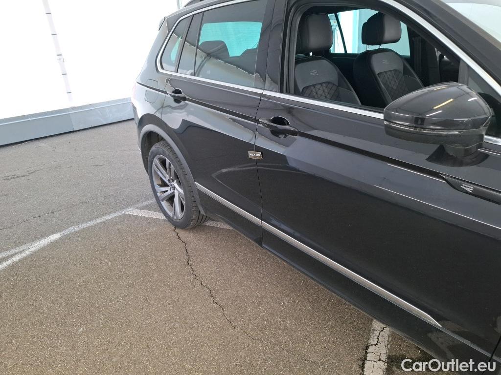  Volkswagen  Tiguan VOLKSWAGEN  / 2020 / 5P / SUV 2.0 TDI 150 DSG7 R-Line #12