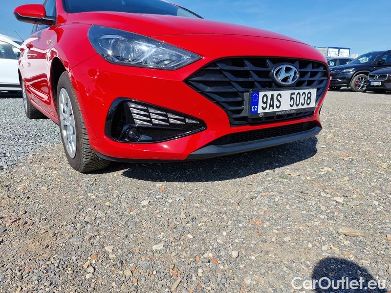  Hyundai  i30   cw (PD)(2017->)  1.5i Start Plus kombi 5d #1