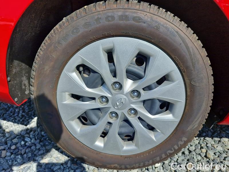  Hyundai  i30   cw (PD)(2017->)  1.5i Start Plus kombi 5d #15
