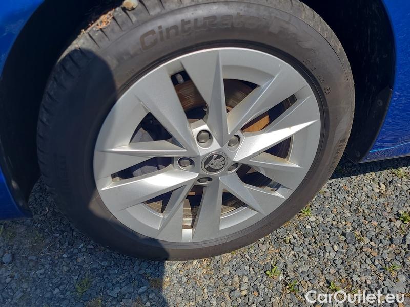  Skoda  Octavia  Combi (NX3)(2020) Oct.C.2.0TSI 140 Style 4x4 AT #2