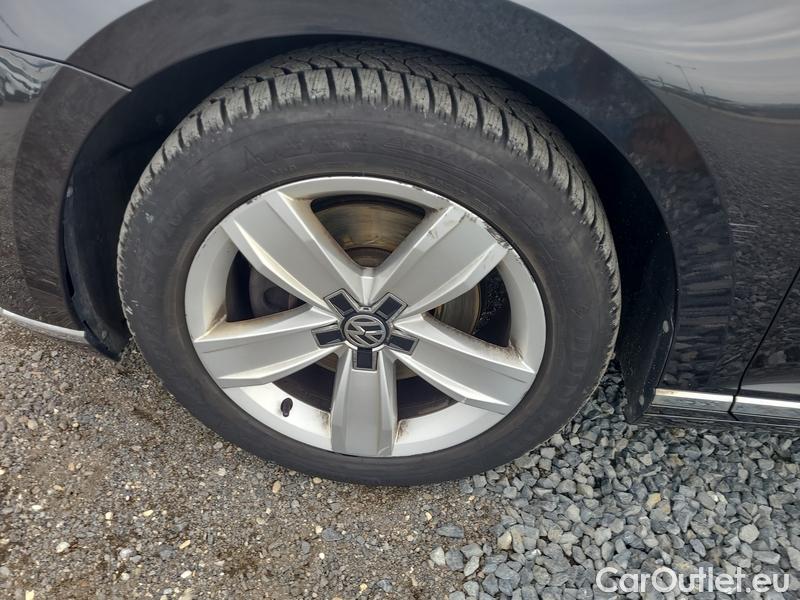  Volkswagen  Passat  Variant (CB5) (2019) Pas.Var.2.0TDI 110 Elegance #24