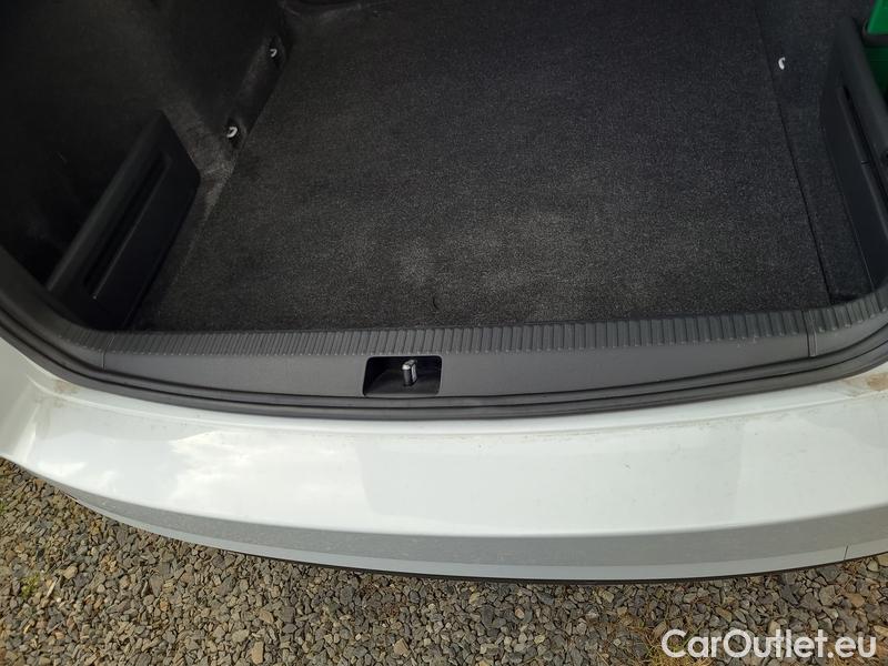  Skoda  Octavia  Combi  (5E5)(03.2017->) Octa.Com TDI 135 Style 4x4 AT #7