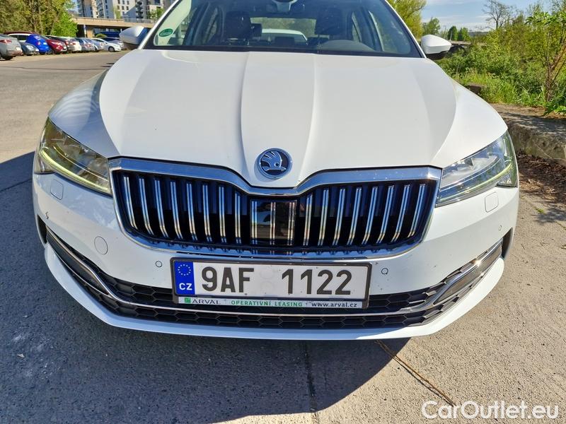  Skoda  Superb  (3V3)(2015)  2.0TSI 206 Style 4x4 AT #2