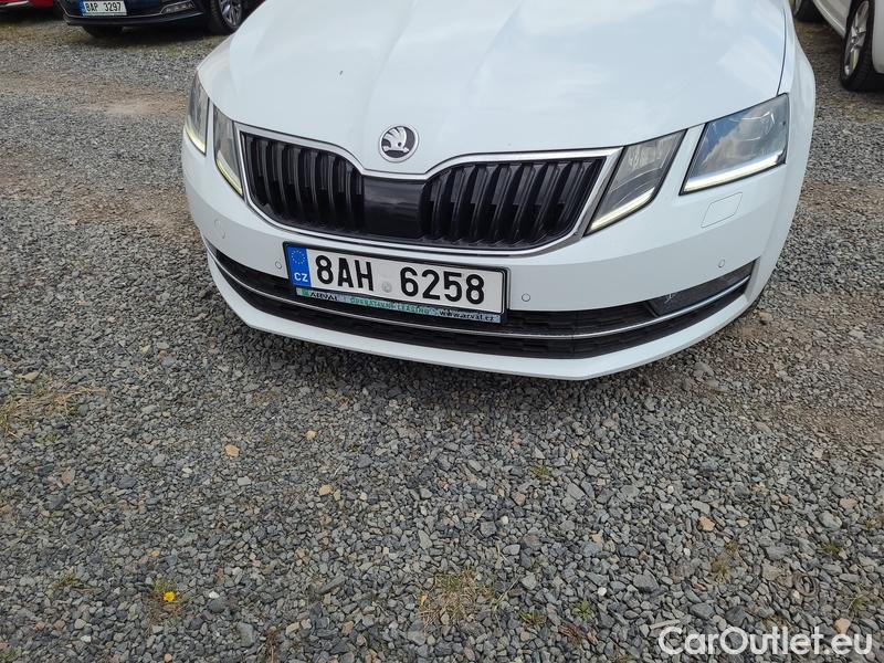  Skoda  Octavia  Combi  (5E5)(03.2017->) Octa.Com TDI 135 Style 4x4 AT #2
